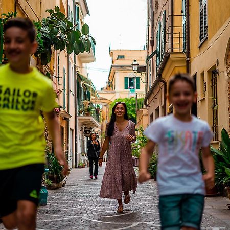 Hotel Continental Pietra Ligure Eksteriør bilde