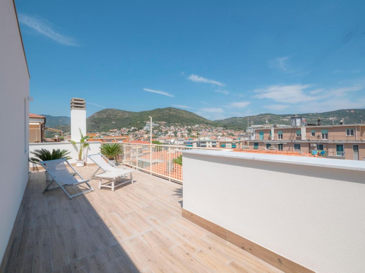 Hotel Continental Pietra Ligure Eksteriør bilde