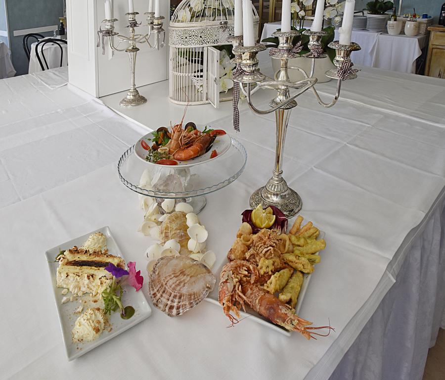 Hotel Continental Pietra Ligure Eksteriør bilde