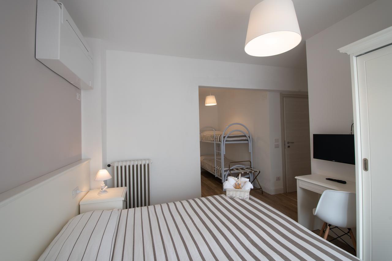 Hotel Continental Pietra Ligure Eksteriør bilde